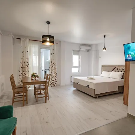 Studio De Lux Nou Aproape De Centrul Orasului Апартаменты *