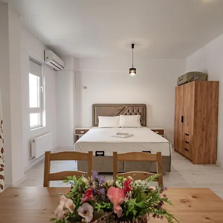 Studio De Lux Nou Aproape De Centrul Orasului * Bucharest